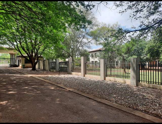 LAND FOR SALE IN KAMEELDRIFT EAST